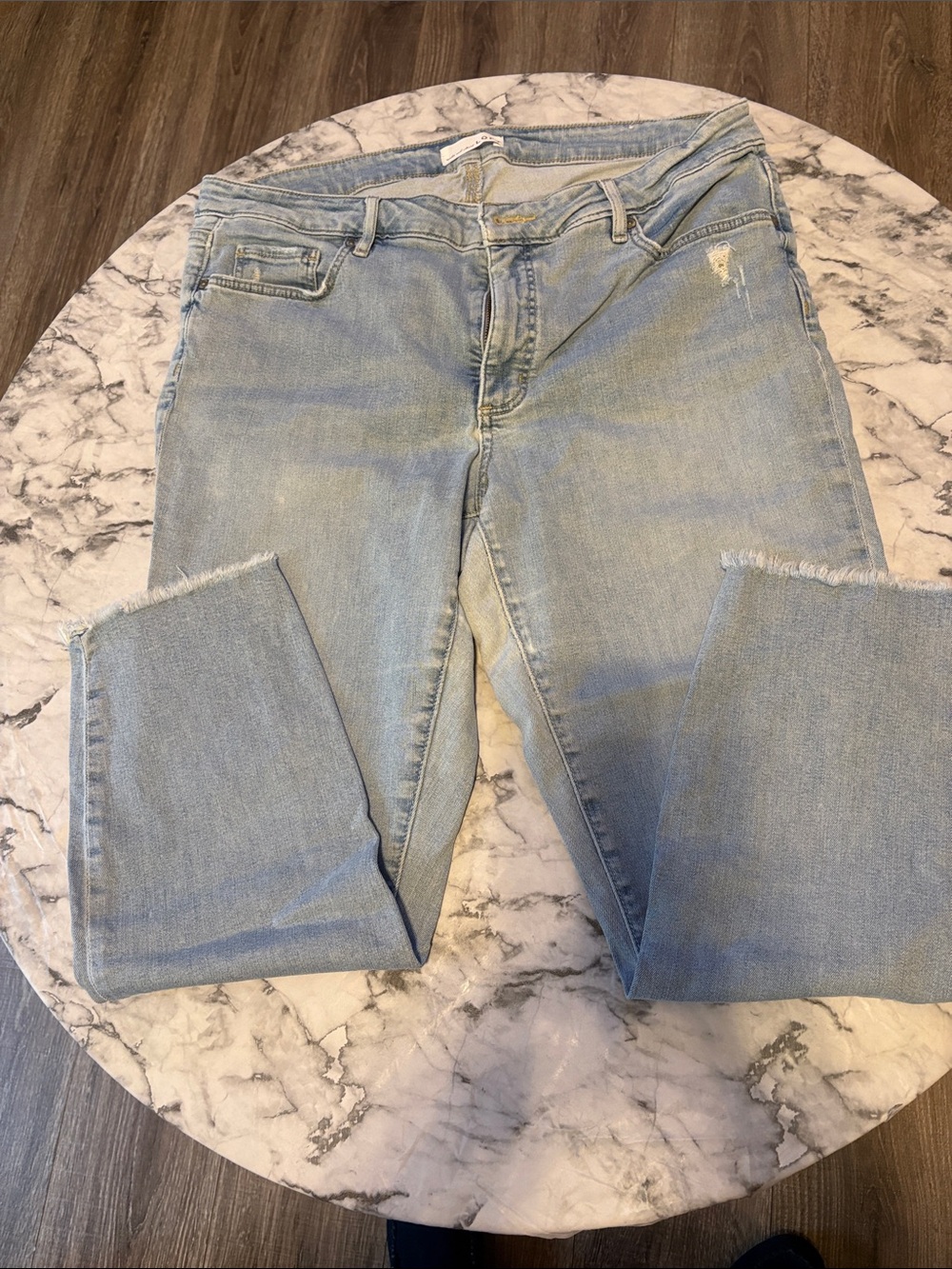 LOFT Light Blue Denim Curvy Skinny Jeans